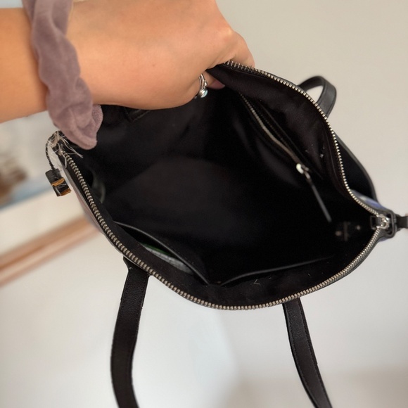 Calvin Klein Shoulder Bag Black with Tie Dye - Picture 10 of 10